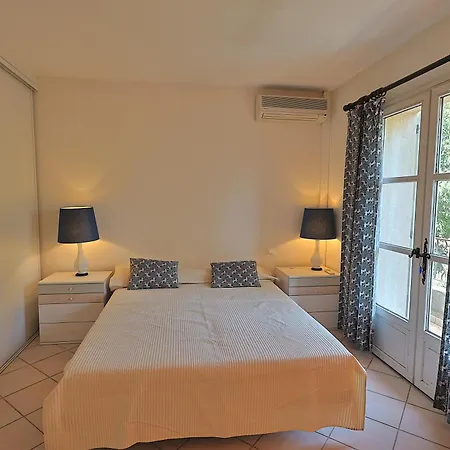Climatisee De 195 M2 Avec Piscine Privee