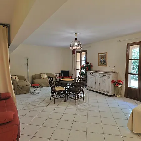 Holiday home Climatisee De 195 M2 Avec Piscine Privee *