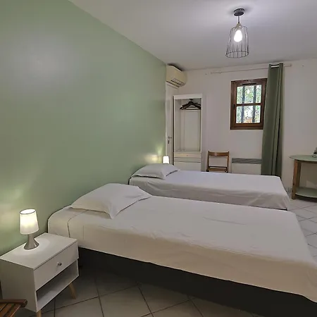 Climatisee De 195 M2 Avec Piscine Privee