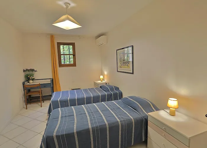 Hébergement de vacances Climatisée De 195 M2 Avec Piscine Privée *